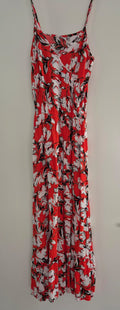 Maxi-jurk van Ichi met spaghettibandjes. Kleur rood met print. Mt M